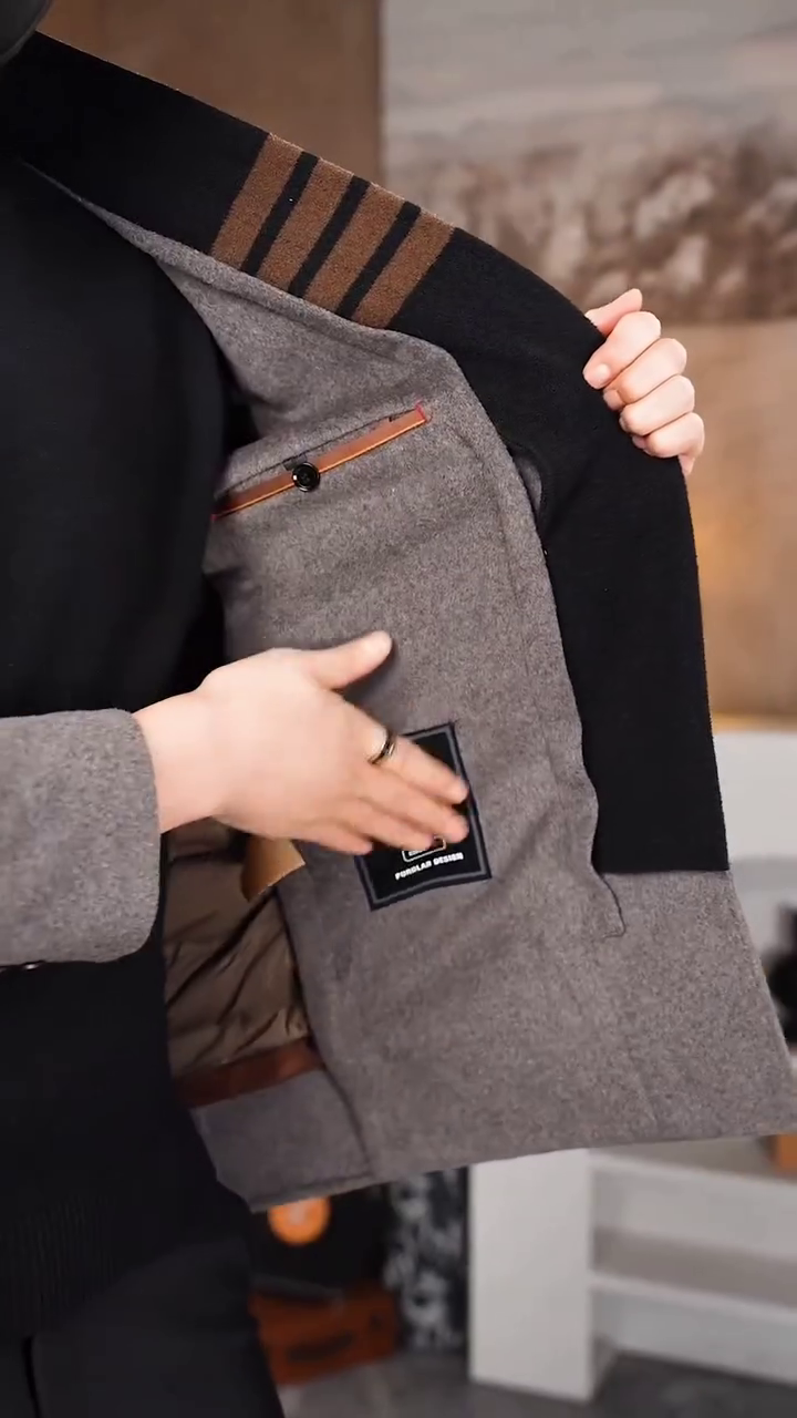 Men’s Classic Grey Wool-Blend Blazer - Image 3