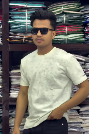 New Trending Men T-Shirt