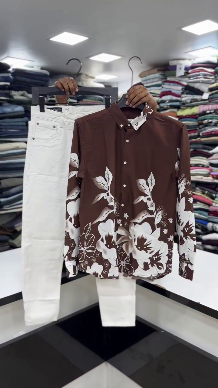 Men Slim Fit Floral Printed Casual Shirt
