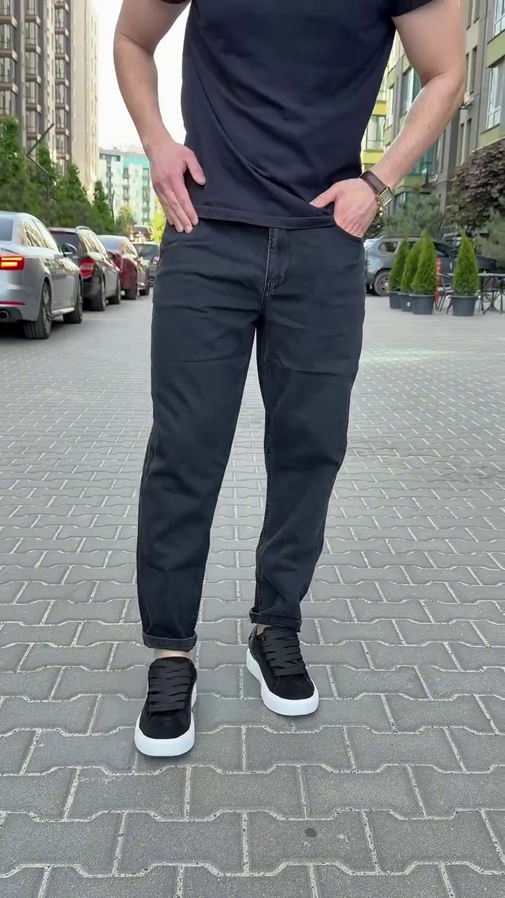 Men Wide Leg Mid-Rise Applique Cotton Jeans - Image 7