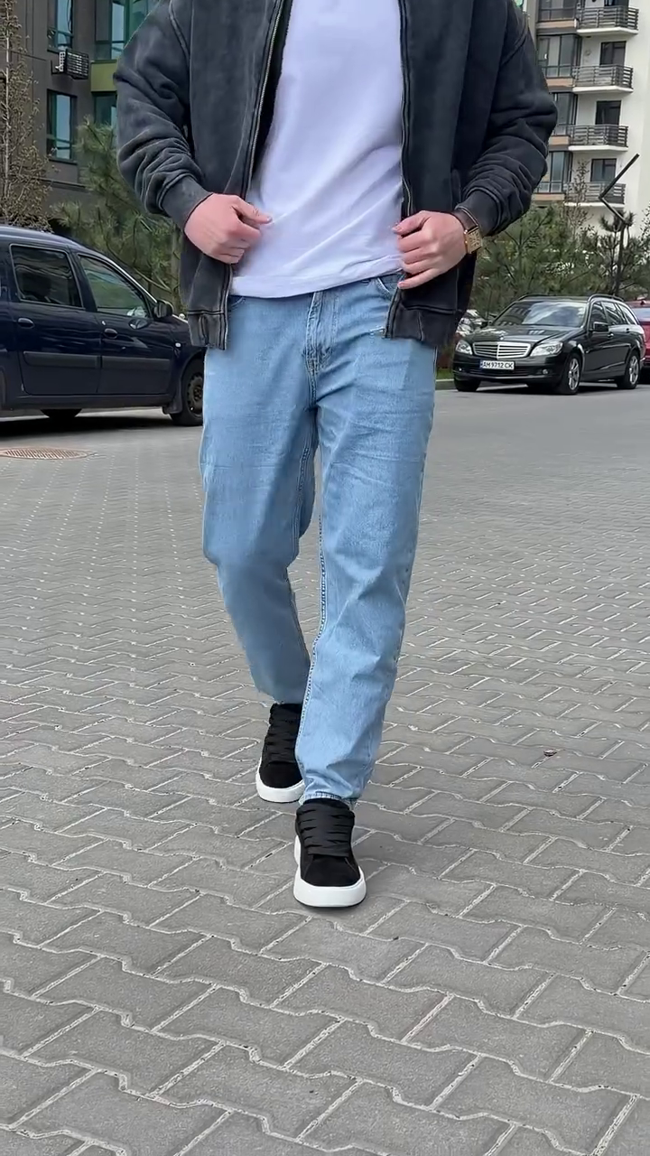Men Wide Leg Mid-Rise Applique Cotton Jeans - Image 6