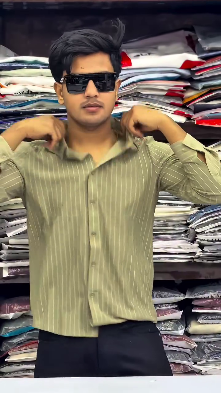 Men Slim Fit Opaque Striped Formal Shirt - Image 8